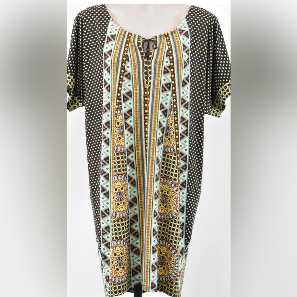 NWT TIGERLILY Size Med ShortSleeve Dalmatia MU MU Stretch Dress Multicolored